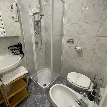 Szálloda Izzo 3*
